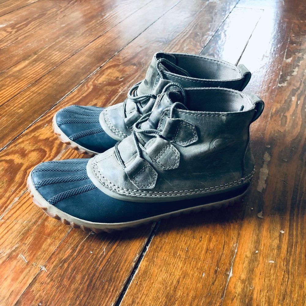 Sorel Rain Booties, Olive Green Waxed Leather, Sz 6